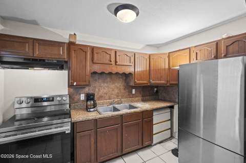 209 Prince Avenue, Melbourne FL - photo 10 of 19