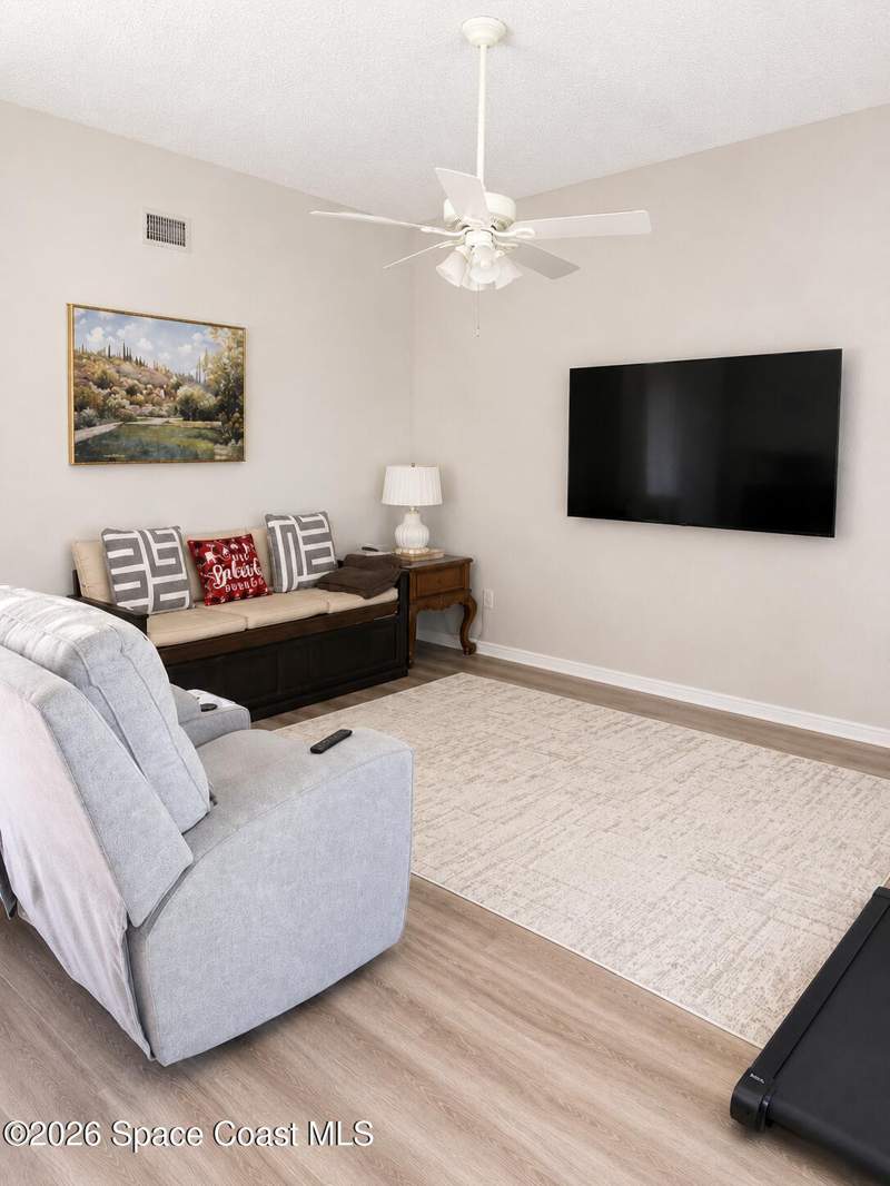 2 bedroom Single Family Residence at 741 Green Valley Lane, Courtyards Replat Suntree Pud Stage 5 Tract 62, Melbourne — photo 4