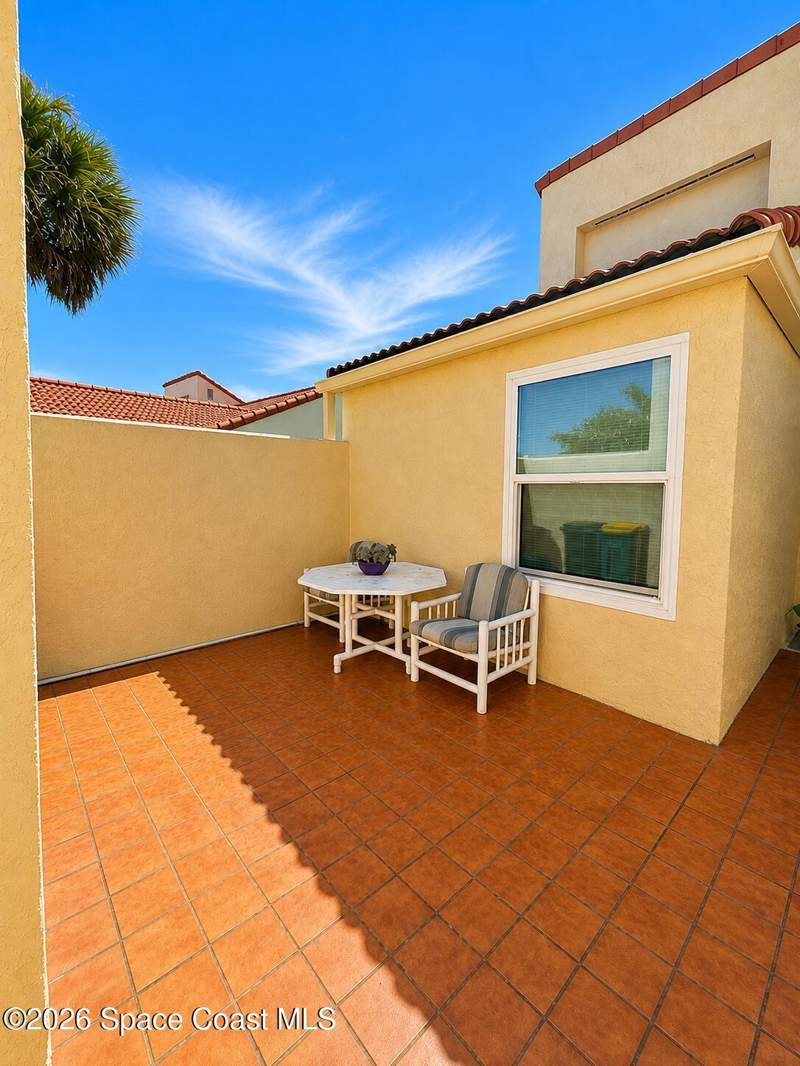 2 bedroom Single Family Residence at 741 Green Valley Lane, Courtyards Replat Suntree Pud Stage 5 Tract 62, Melbourne — photo 2