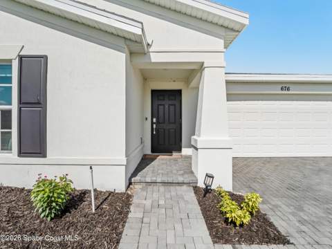 676 Dockside Drive, Palm Bay FL - photo 7 of 37