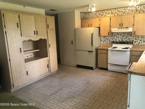 1440 Carr Circle, Palm Bay FL - photo 6 of 12