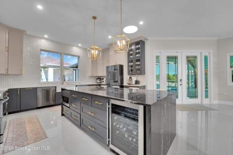8710 Lake Ridge Drive, Grant-Valkaria FL - photo 18 of 118