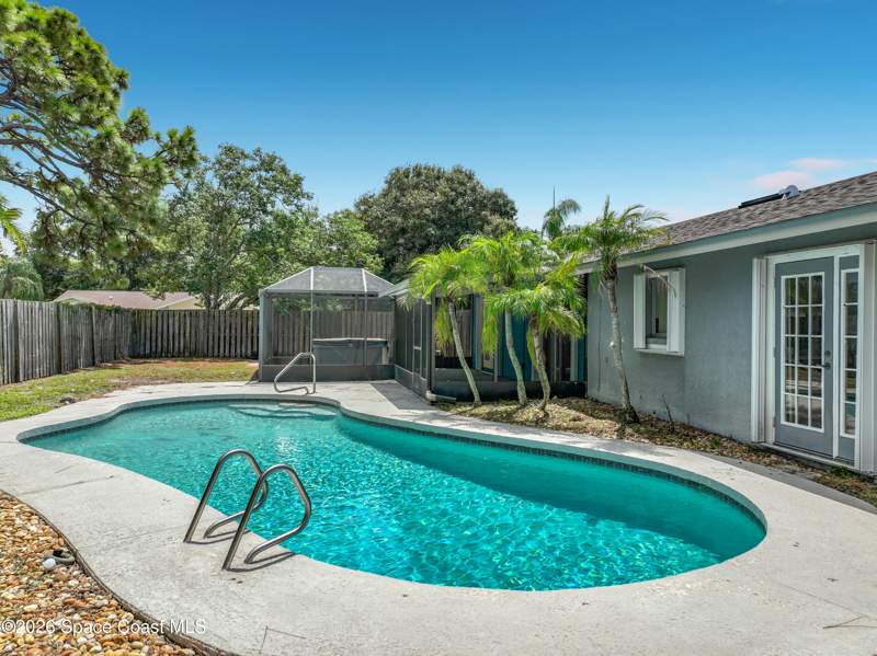 3 bedroom Single Family Residence at 2983 W Ontario Circle, North Pointe Unit 3, Melbourne — photo 2