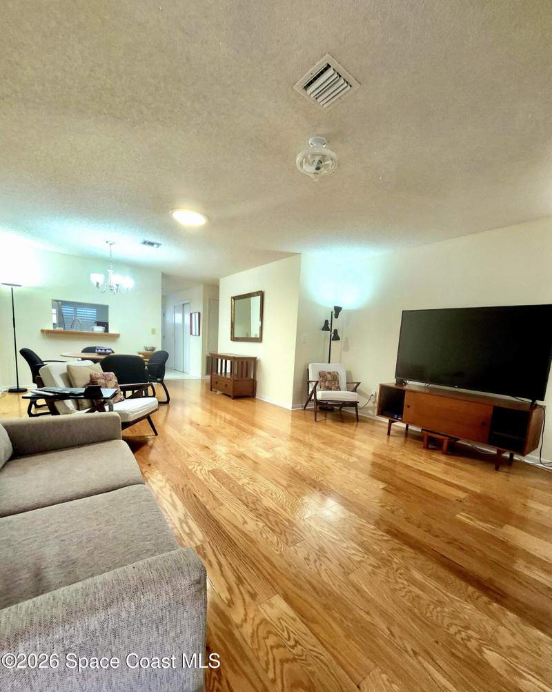 2 bedroom Townhouse at 290 Paradise Boulevard #13, Melbourne, Melbourne — photo 5