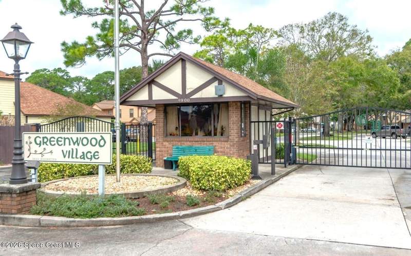2 bedroom Condominium at 9010 Wedgewood Place #33f, Greenwood Village Condo No 8, West Melbourne — photo 3