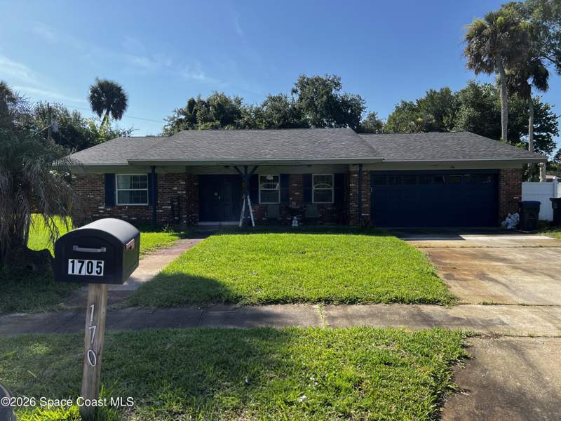 3 bedroom Single Family Residence at 1705 S Lilac Circle, Garden Heights, Titusville — photo 2