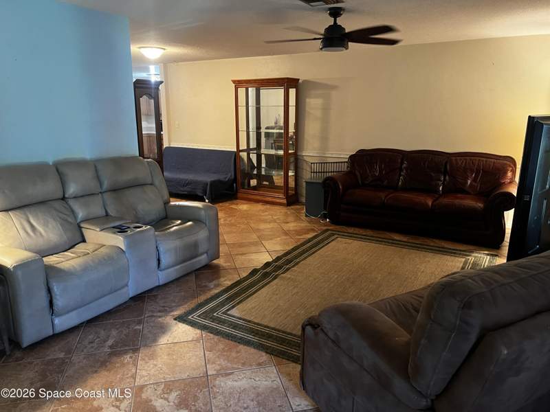 3 bedroom Single Family Residence at 1705 S Lilac Circle, Garden Heights, Titusville — photo 4