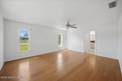 207 S Palm Avenue, Indialantic FL - photo 17 of 34