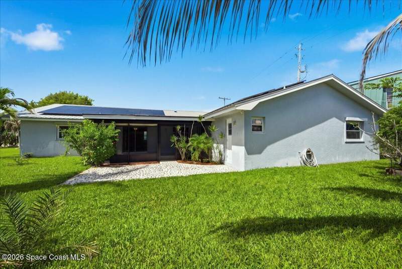3 bedroom Single Family Residence at 207 S Palm Avenue, Indialantic By The Sea, Indialantic — photo 2