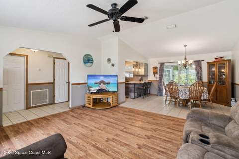 795 Simon Street, Palm Bay FL - photo 6 of 38