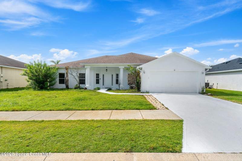 4 bedroom Single Family Residence at 5313 Yaupon Holly Drive, Cypress Woods Phase 3, Cocoa — photo 3