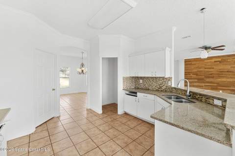 5313 Yaupon Holly Drive, Cocoa FL - photo 16 of 41