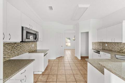 5313 Yaupon Holly Drive, Cocoa FL - photo 15 of 41