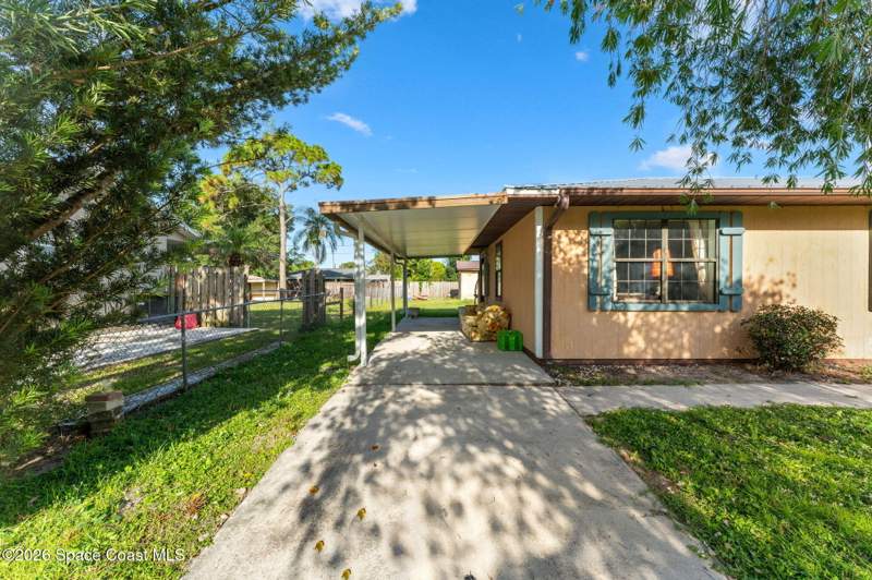 2 bedroom Single Family Residence at 854 Carnation Avenue, Port Malabar Unit 12, Palm Bay — photo 4