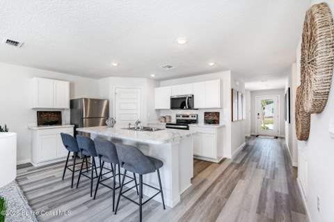 512 San Luis Street, Palm Bay FL - photo 8 of 24