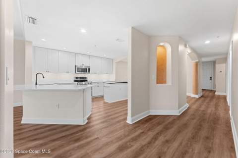4007 N Harbor City Boulevard #402, Melbourne FL - photo 14 of 65