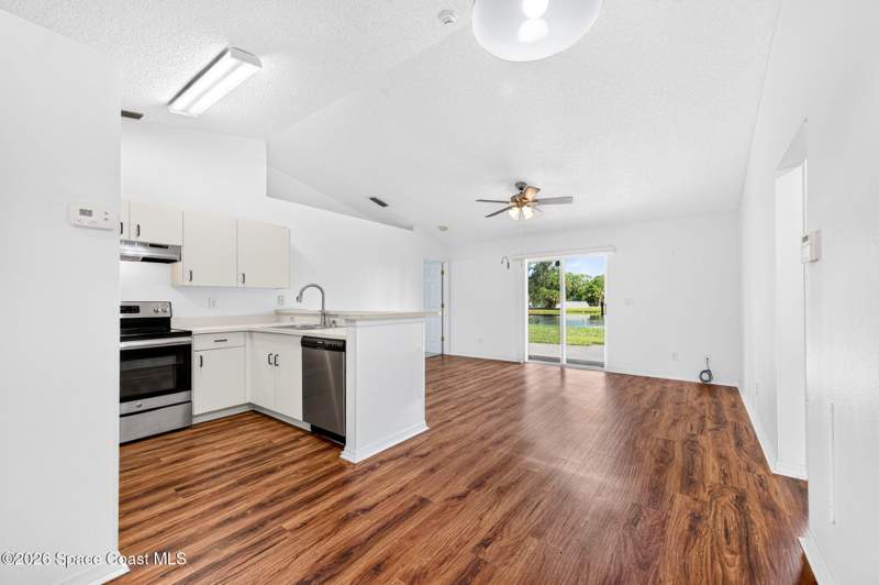 3 bedroom Single Family Residence at 4111 Bahama Avenue, Lakeside Phase 1 Replat, Melbourne — photo 3
