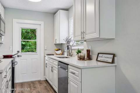 1062 Barclay Drive, Cocoa FL - photo 7 of 21