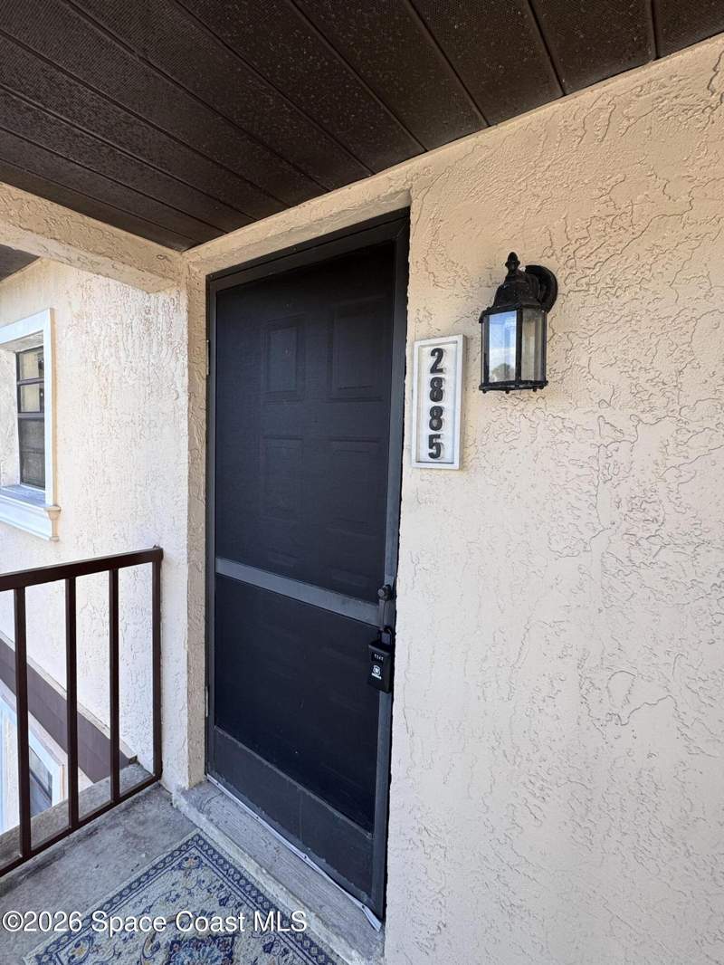 2 bedroom Condominium at 2885 Regency Drive, Coral Gardens Condo, Melbourne — photo 2