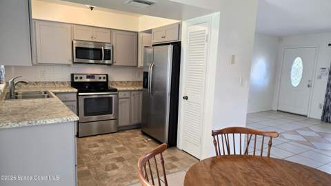 940 Bacon Circle, Palm Bay FL - photo 12 of 35