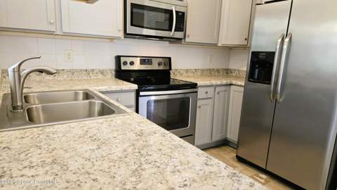 940 Bacon Circle, Palm Bay FL - photo 9 of 35