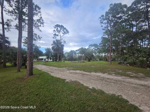 6870 Crepe Myrtle Drive, Grant FL - photo 18 of 79