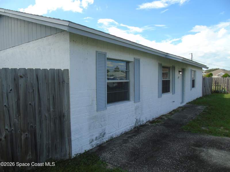 3 bedroom Single Family Residence at 278 Greenway Avenue, Port Malabar Unit 7, Palm Bay — photo 2