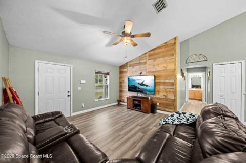 558 Jewell Street, Palm Bay FL - photo 6 of 31