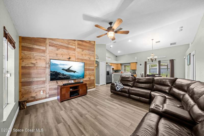 3 bedroom Single Family Residence at 558 Jewell Street, Port Malabar Unit 25, Palm Bay — photo 4
