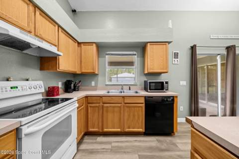558 Jewell Street, Palm Bay FL - photo 8 of 31