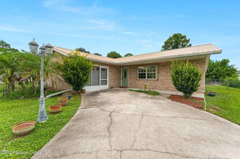 1675 Saipan Street, Palm Bay FL - photo 8 of 33