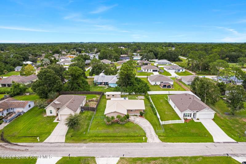 3 bedroom Single Family Residence at 1675 Saipan Street, Port Malabar Unit 16, Palm Bay — photo 5