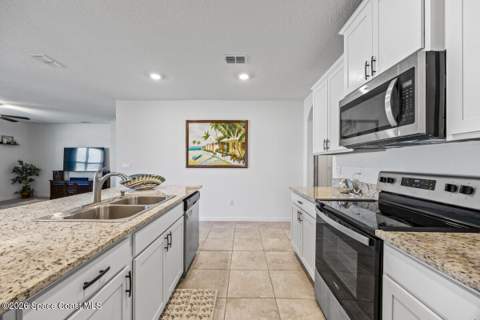 637 Old Country Road, Palm Bay FL - photo 8 of 35