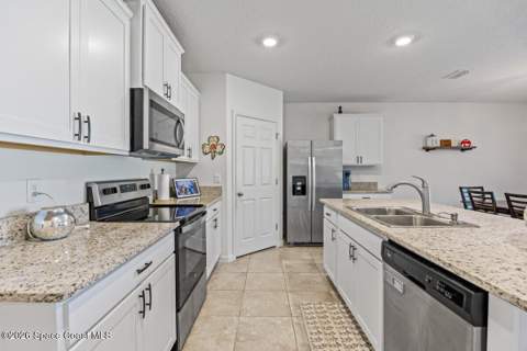 637 Old Country Road, Palm Bay FL - photo 10 of 35
