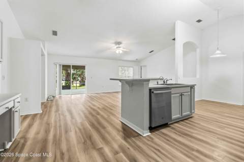 133 Hilton Avenue, Palm Bay FL - photo 7 of 31