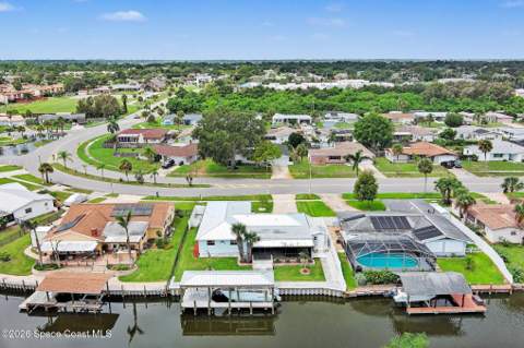 95 Florida Boulevard, Merritt Island FL - photo 6 of 56