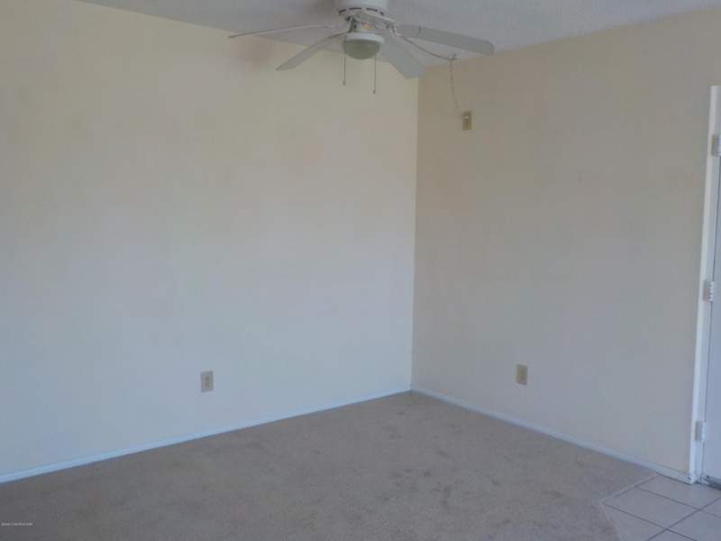 1 bedroom Condominium at 933 NE Sonesta Avenue #107, Port Malabar Country Club Unit 7 Pt of Second Repl, Palm Bay — photo 3
