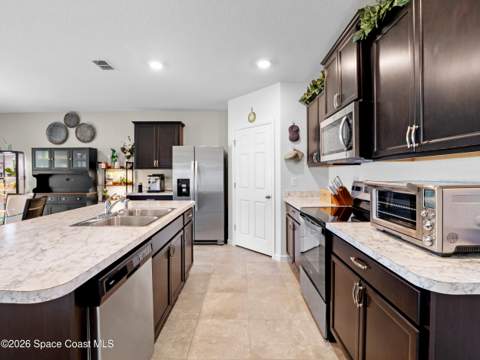 207 Guinevere Drive, Palm Bay FL - photo 11 of 34