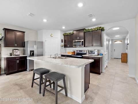 207 Guinevere Drive, Palm Bay FL - photo 14 of 34