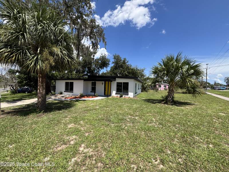 4 bedroom Single Family Residence at 1041 Rosella Lane, Whispering Oaks 2nd Sec, Titusville — photo 4