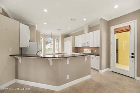 3544 Soft Breeze Circle, West Melbourne FL - photo 8 of 32