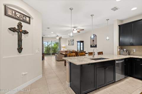 7733 Loren Cove Drive, Melbourne FL - photo 9 of 53