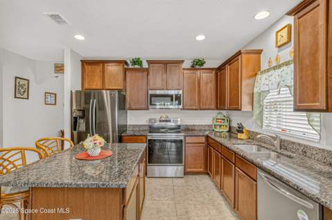 1605 Litchfield Drive, West Melbourne FL - photo 9 of 24