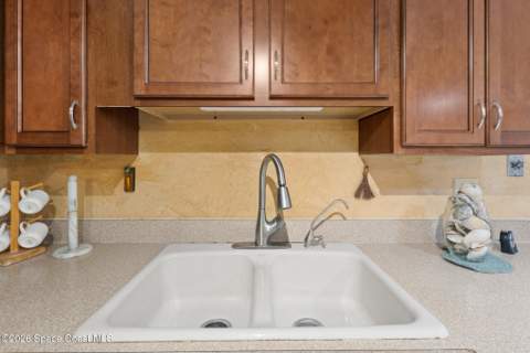 411 Hawthorne Court, Indian Harbour Beach FL - photo 15 of 33
