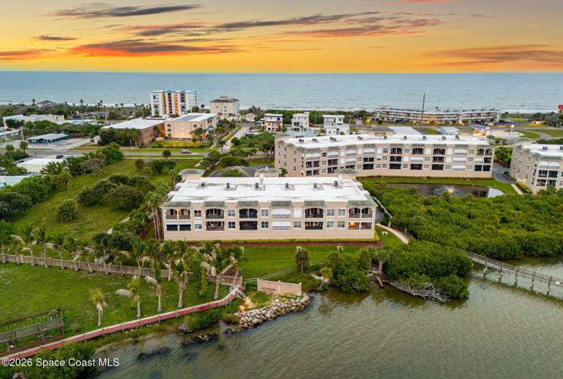3 bedroom Condominium at 2001 Julep Drive #206, Magnolia Bay Condo Ph I, Cocoa Beach — photo 2