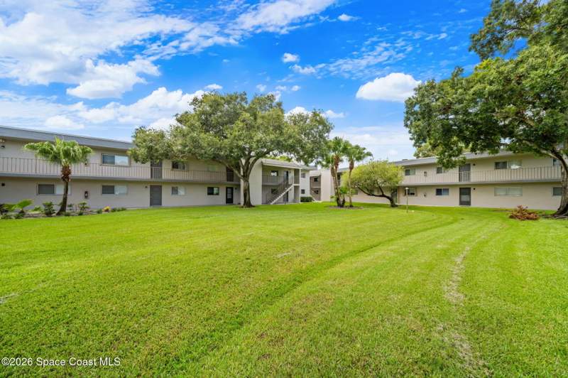 2 bedroom Condominium at 2975 Thrush Drive #235, Pinewood Village of Melbourne Condo No 3, Melbourne — photo 3