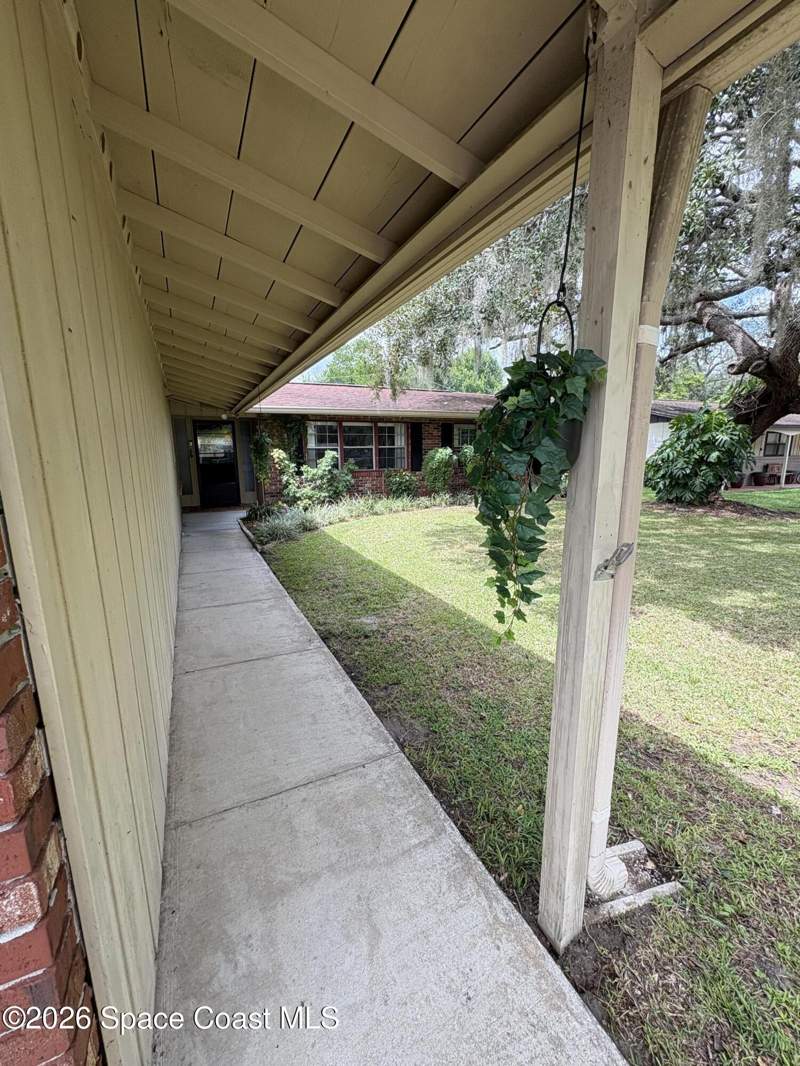 3 bedroom Single Family Residence at 1422 Elm Terrace, Whispering Hills Golf Estates Addn No 2, Titusville — photo 4