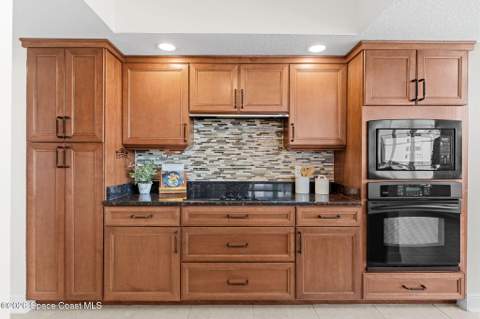 410 Hayes Avenue #402, Cocoa Beach FL - photo 23 of 63
