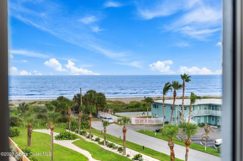 3 bedroom Condominium at 410 Hayes Avenue #402, Ocean Club A Condominium, Cocoa Beach — photo 3