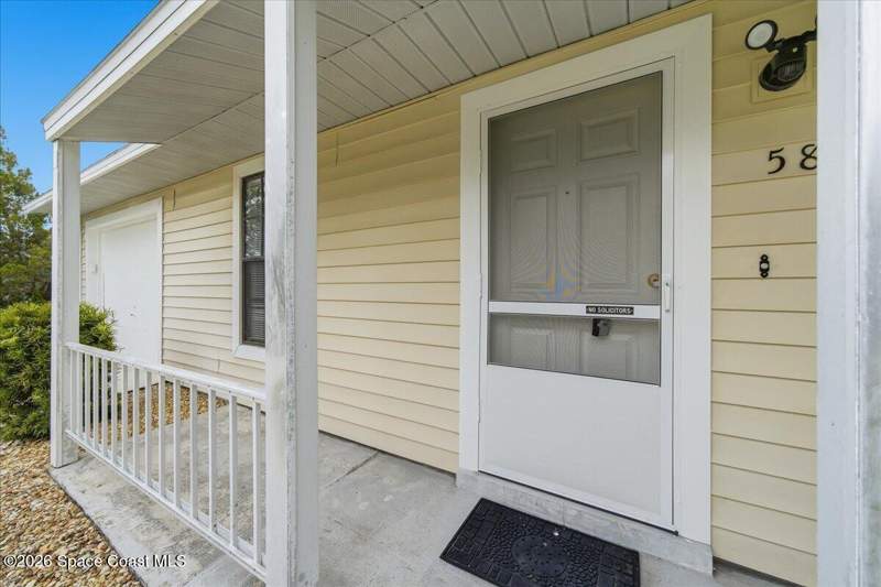 3 bedroom Single Family Residence at 588 Tropicaire Avenue, Port Malabar Unit 19, Palm Bay — photo 3